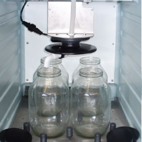 4x4 5 litre Glass Integral Bottler